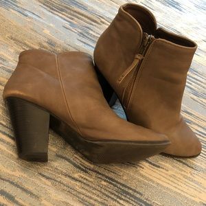 tan booties!